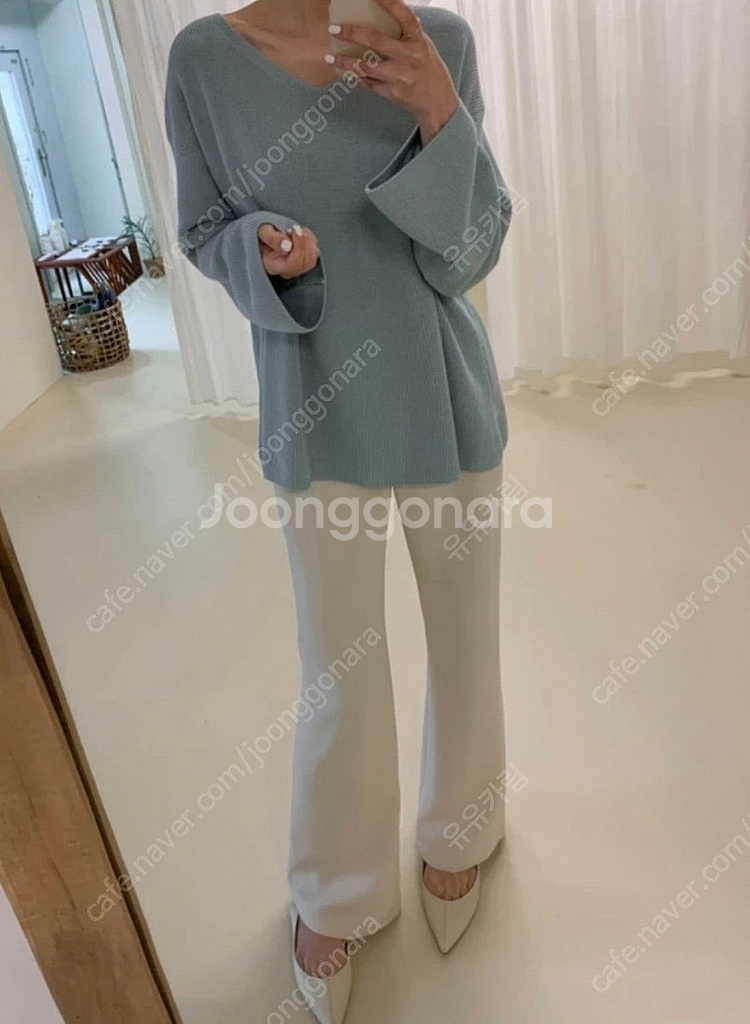 유메르 실크 브이넥 니트 소라, 유메르 니트--2