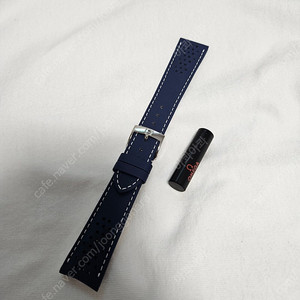 오메가 블루 레더 펀칭 스트랩 20mm + 핀버클 판매합니다.