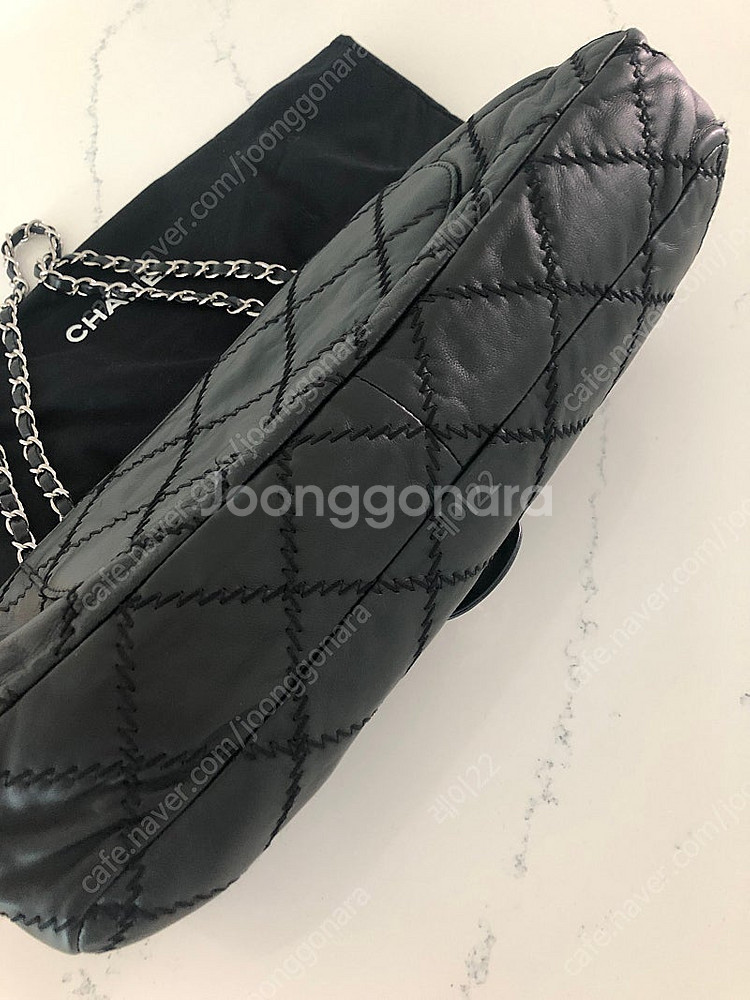 샤넬 얼티밋 스티치백--5