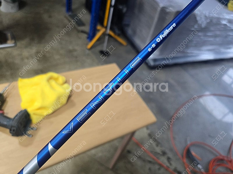 벤투스 블루 플러스 6s 팝니다 스릭슨슬리브--1