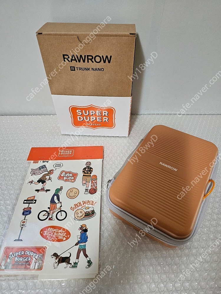 새상품-[정품] 로우로우 R TRUNK NANO 054+슈퍼두퍼버거 콜라보 스티커팩 이미지