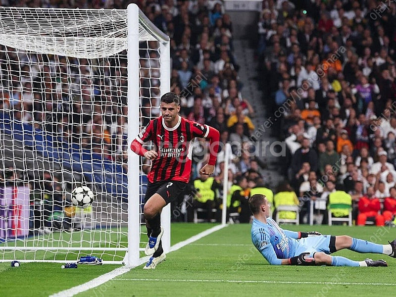 2024-25 AC 밀란 홈 반팔 알바로 모라타 챔피언스 리그 풀마킹 저지 유니폼 / XL--3