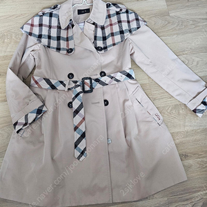 닥스 가을 150사이즈 트렌치코트 (초등저학년)