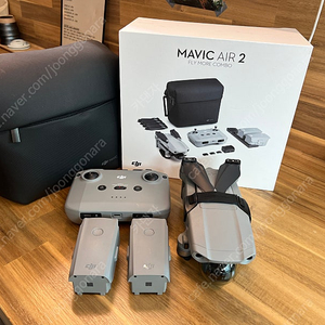 dji 매빅에어2 플라이모어콤보 풀세트 팝니다.