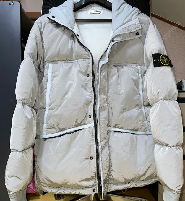 스톤아일랜드 나일론 메탈 다운TC 패딩 자켓 라이트 그레이 21FW L싸이즈 판매 합니다.--7