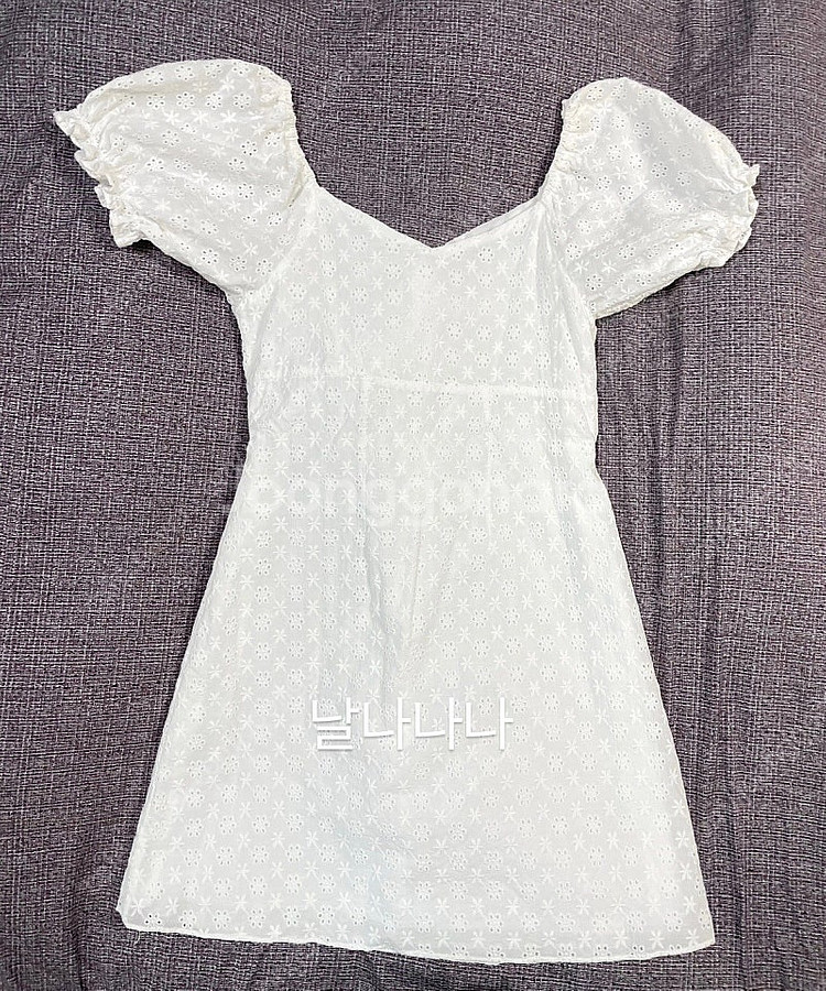 *오늘만이가격*제니베리 줄리아 펀칭 퍼프원피스화이트--3