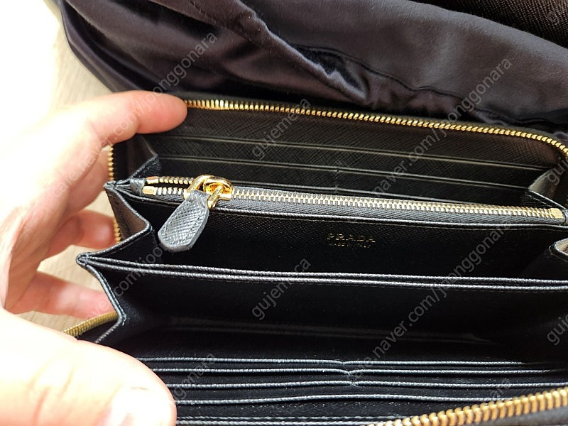 프라다 사피아노 럭스 핸드백 및 장지갑 네로 컬러 판매 합니다.--1