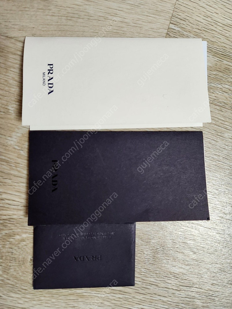 프라다 사피아노 럭스 핸드백 및 장지갑 네로 컬러 판매 합니다.--2