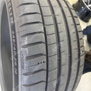 미쉐린 PS5 275/35R19, 245/40R19 1대분 판매합니다.