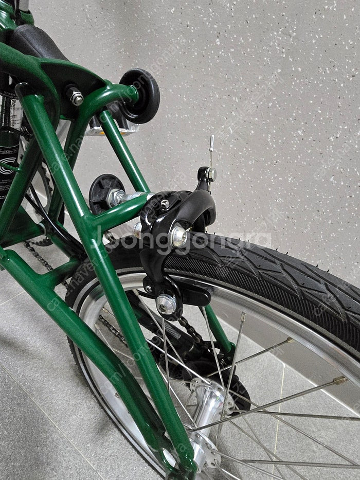 신차급 브롬톤 22년말 레이싱그린 C라인 저렴히 드립니--2
