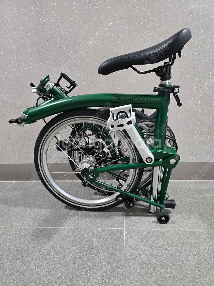 신차급 브롬톤 22년말 레이싱그린 C라인 저렴히 드립니--8