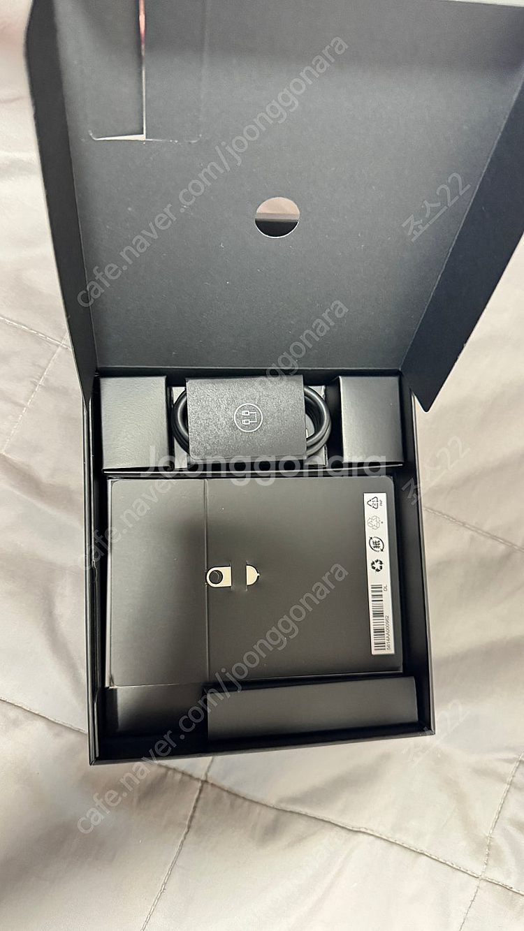 Y702 256g 12gb 내수롬(정품케이스 포함) 팝...--1