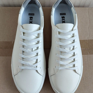 브랜드 소가죽스니커즈260 식스핏 남성운동화 키높이