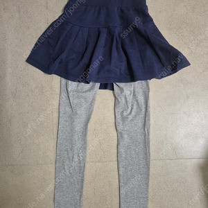 여아 130 치랭스4벌. 레깅스는 덤. 택포 1만 5천