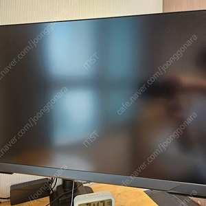 삼성 오디세이 G7 S32BG700 4K UHD 144Hz 1ms IPS 32인치 게이밍 모니터 팝니다. (박스풀)