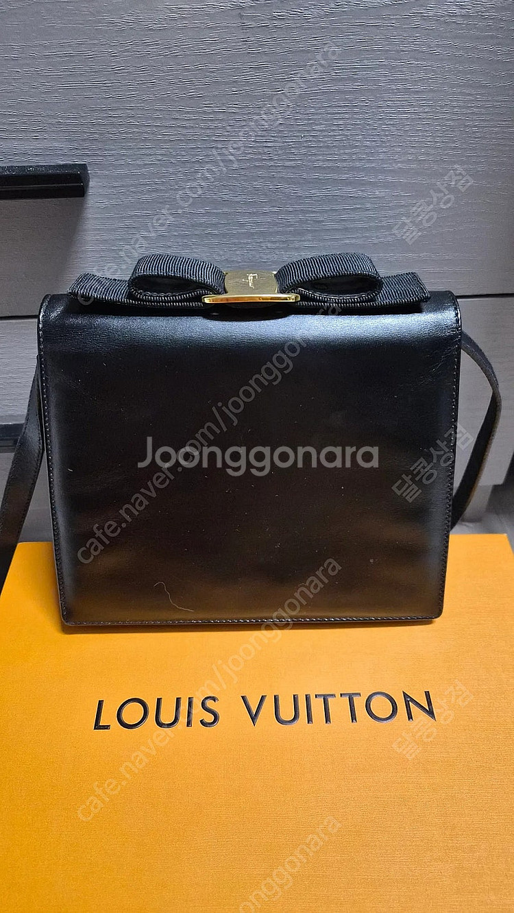 페레가모 바라보우 리본가방/정품--1