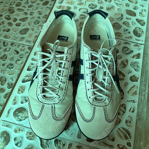 오니츠카타이거 멕시코 66 270