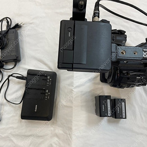 c300 mark2 (듀얼충전기 포함), 씨네마렌즈 CN-E 85MM T1.3 캐논 정품 (바디셋 230만)