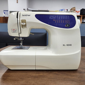 부라더 미싱 XL-6040 판매합니다.
