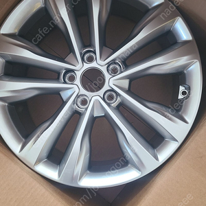 싼타페 19인치휠팝니다