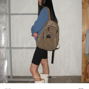[새제품]포테 백팩 모카색상
