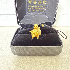 순금 돼지 3돈 팝니다.