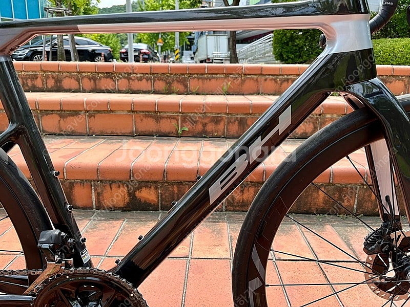 BH 울트라 라이트 9.0 로드 바이크 판매합니다.--2