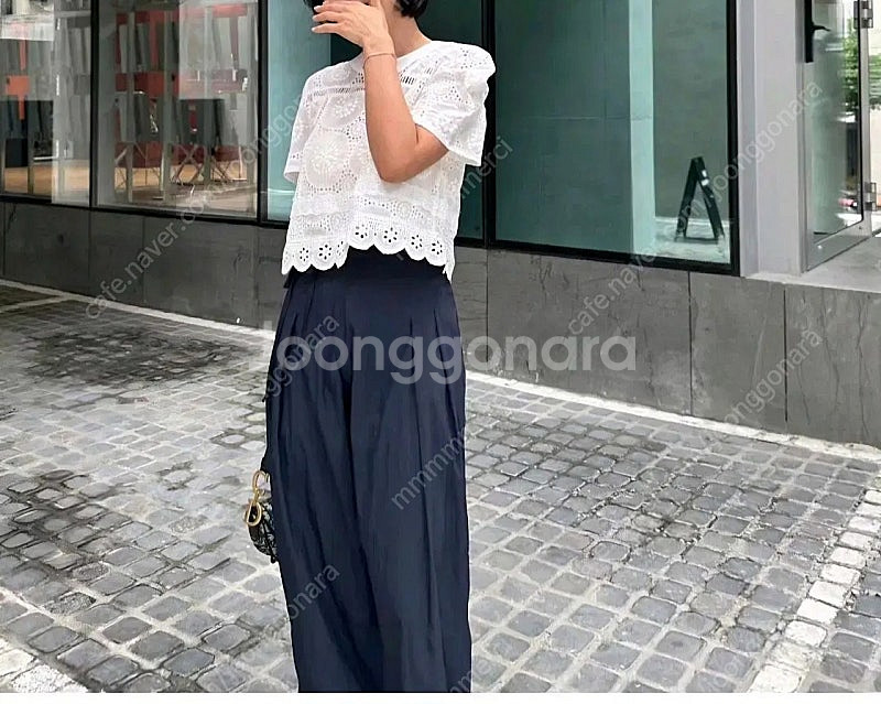 더브리 스퀘어 레이스 블라우스 - 화이트,블랙--1