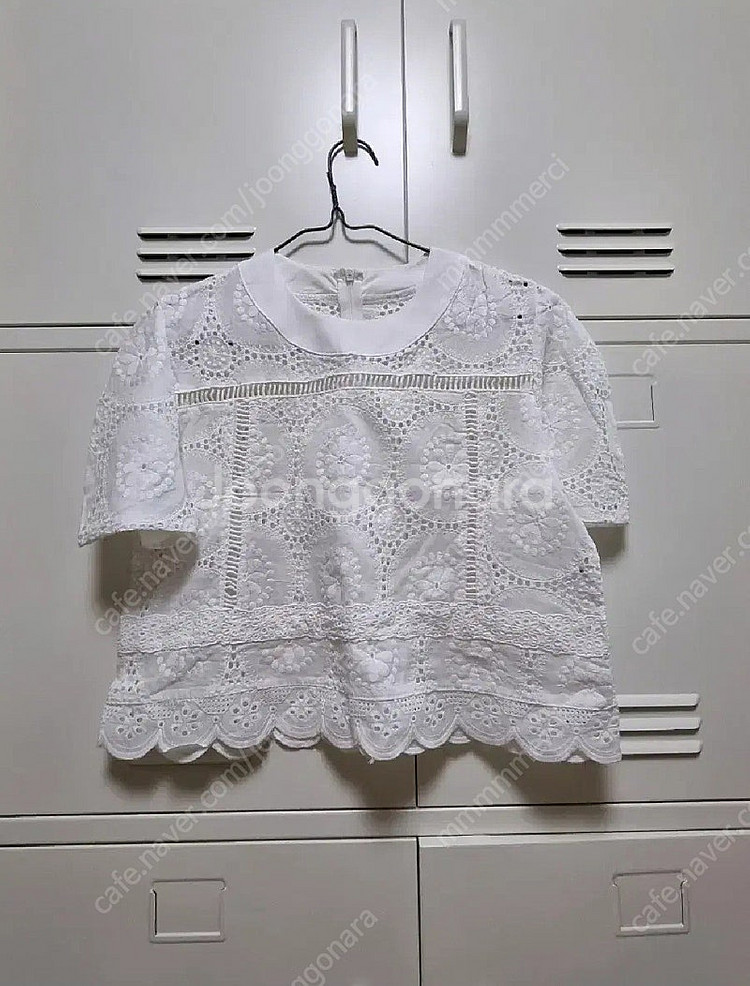 더브리 스퀘어 레이스 블라우스 - 화이트,블랙--4