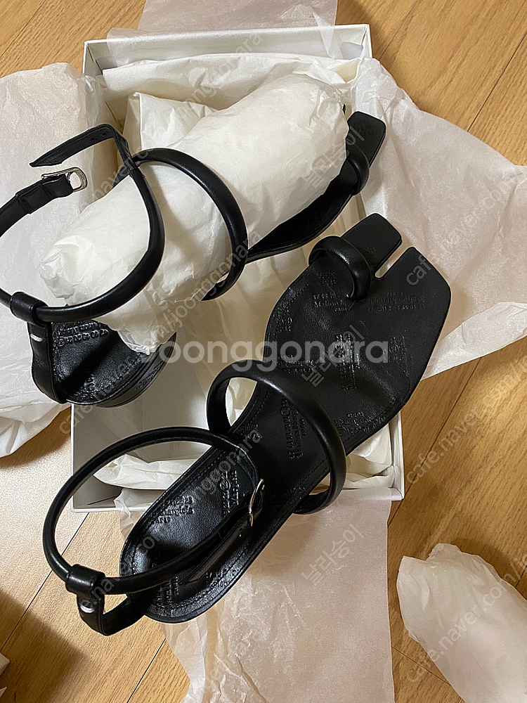 메종마르지엘라 타비 샌들 블랙 37사이즈 정품 새상품--0