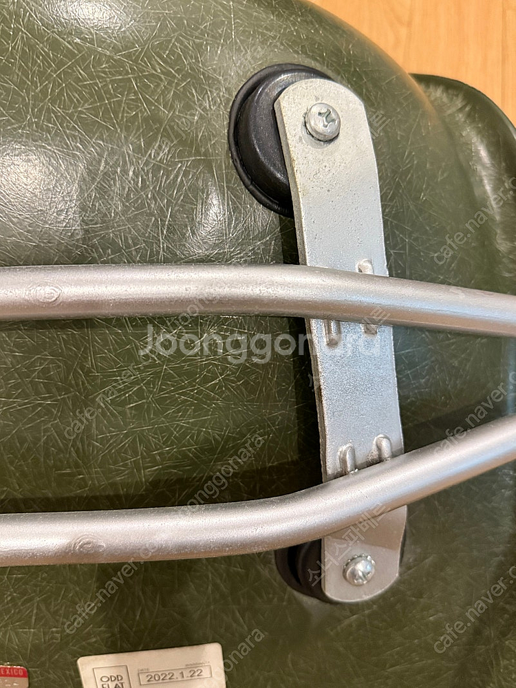 허먼밀러 임스체어 빈티지 파이버글라스 DSX 올리브그린--7