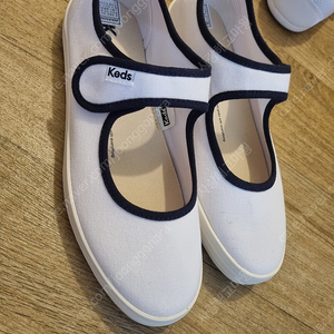 케즈메리제인운동화 240새상태 메리제인스니커즈