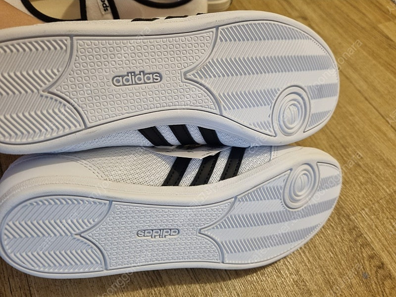 아디다스 발레코어 아디다스스니커즈 삼바 240 새상태--3