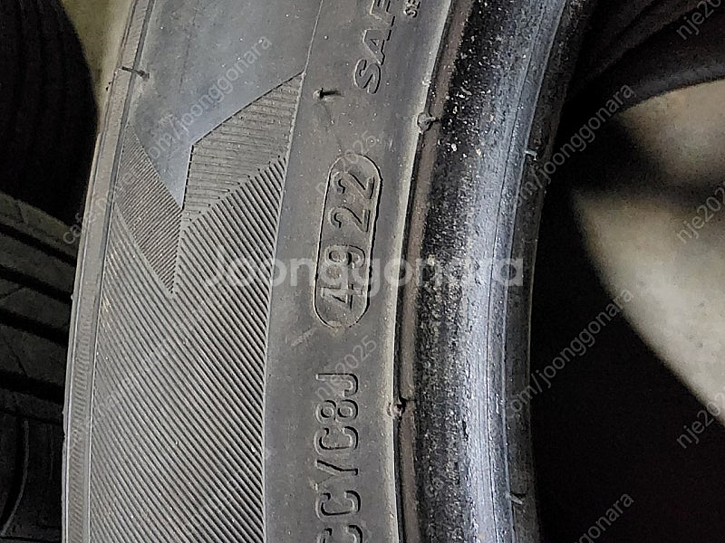 215 50 17 중고타이어--4
