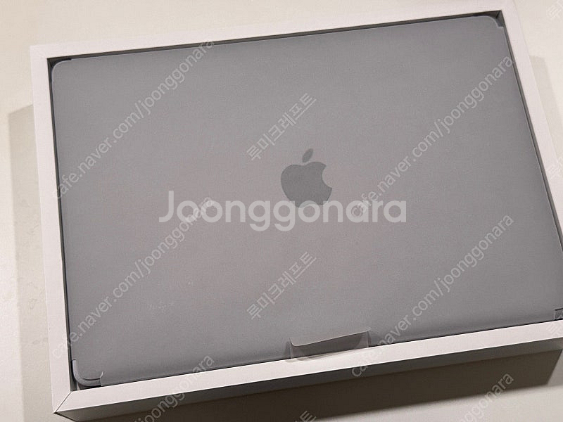 MacBook Pro 맥북 프로 13 M2 / 16GB...--2
