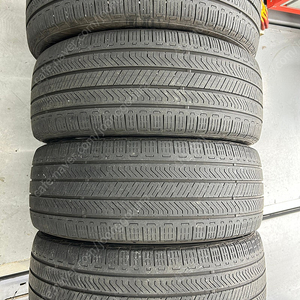 컨티넨탈 255 45 20 중고4짝 판매합니다.