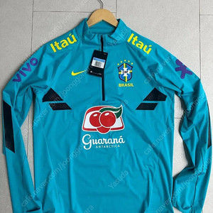 20-22 브라질 국대 쉴드탑 해외M 새상품 판매