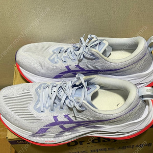 아식스 슈퍼블라스트2 285사이즈