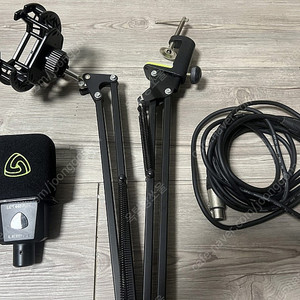 르윗 LEWITT LCT440 퓨어 콘덴서 마이크