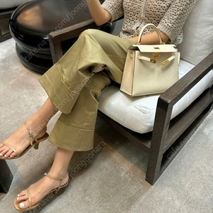 르뮈 LUXE 럭스 치노 카브라 팬츠 올리브카키 색상 판매