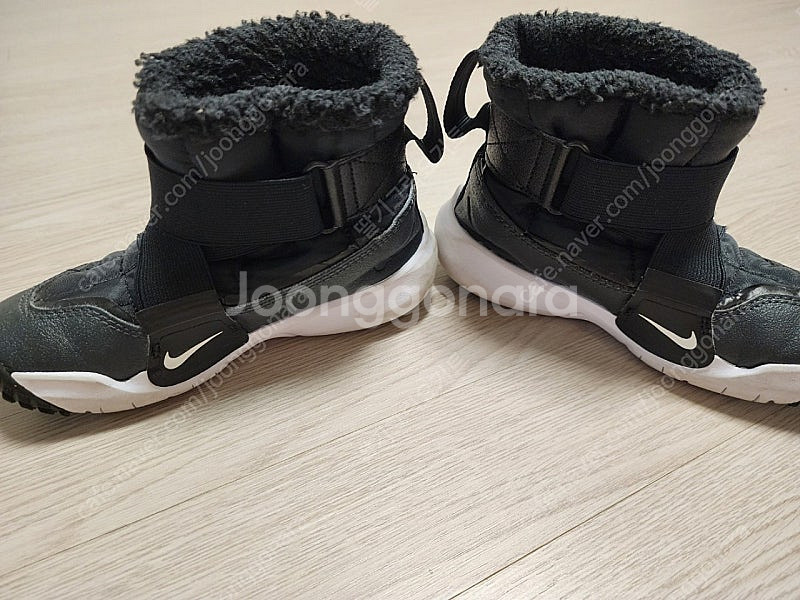 나이키키즈 패딩부츠 방한부츠 180사이즈--1