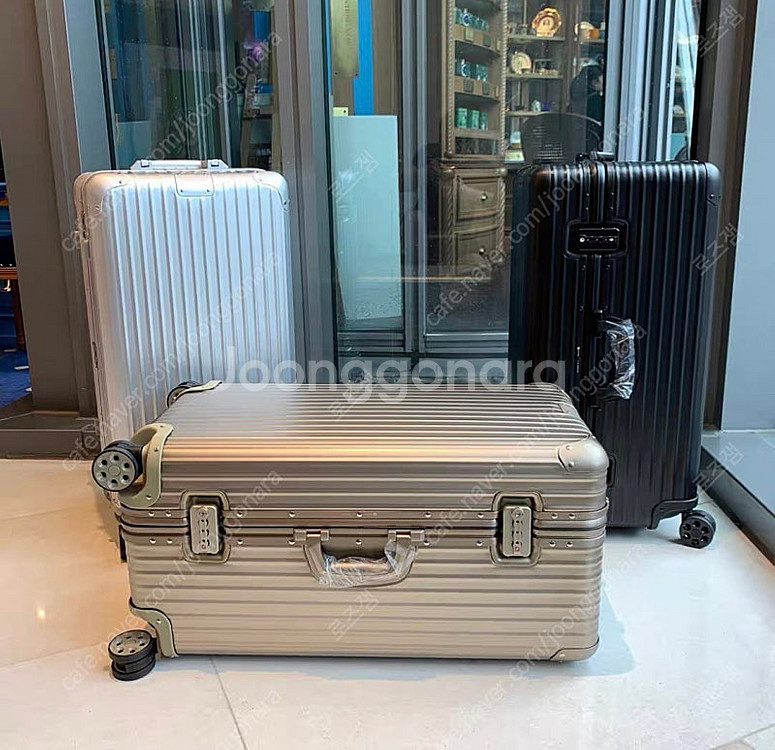 리모와 알루미늄 오리지널 트렁크 캐리어--1