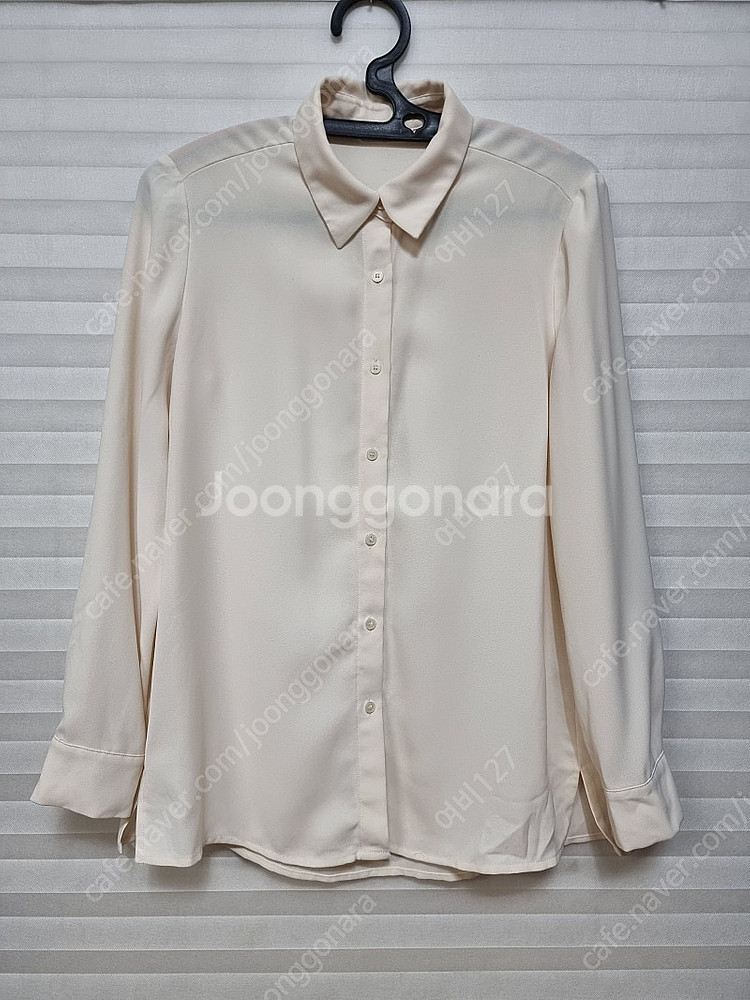 쉬즈미스 블라우스 / 55 / 2벌 팔아요.--4