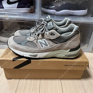 뉴발란스 991 v1 그레이 판매합니다