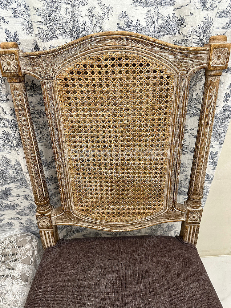 프렌치 의자 엔틱의자 팝니다 메종드블랑 엔틱 스퀘어 라탄의자--1