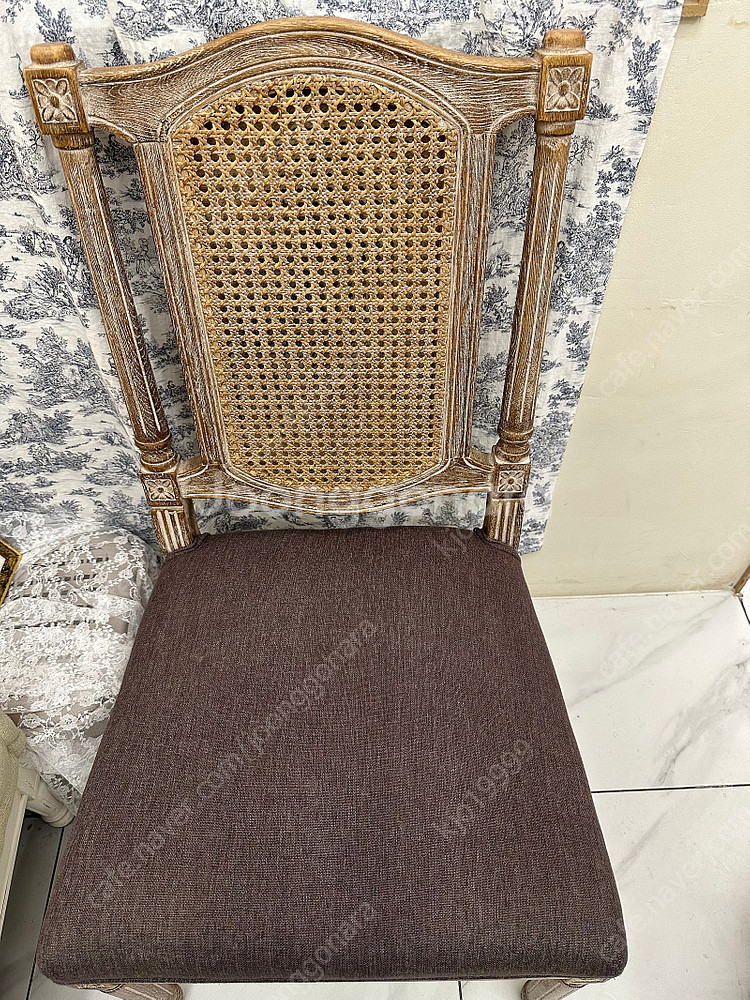프렌치 의자 엔틱의자 팝니다 메종드블랑 엔틱 스퀘어 라탄의자--2