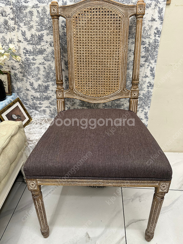 프렌치 의자 엔틱의자 팝니다 메종드블랑 엔틱 스퀘어 라탄의자--3