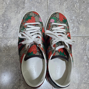 구찌 스트로베리 스니커즈 36