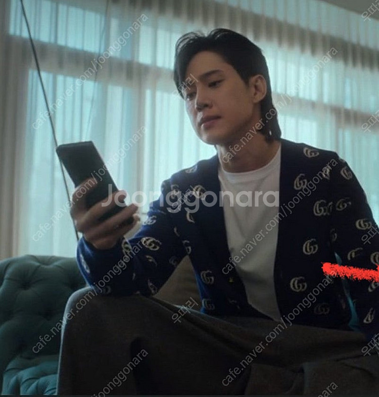 구찌 GG 패턴 전재준 더 글로리 가디건 L--6