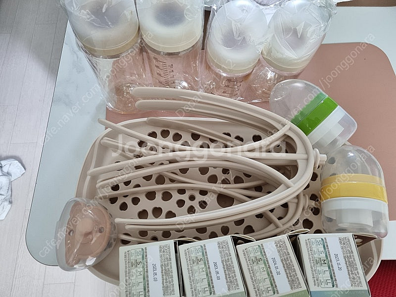 수유용품 일괄(젖병,젖꼭지,젖병건조대,커넥터)--0